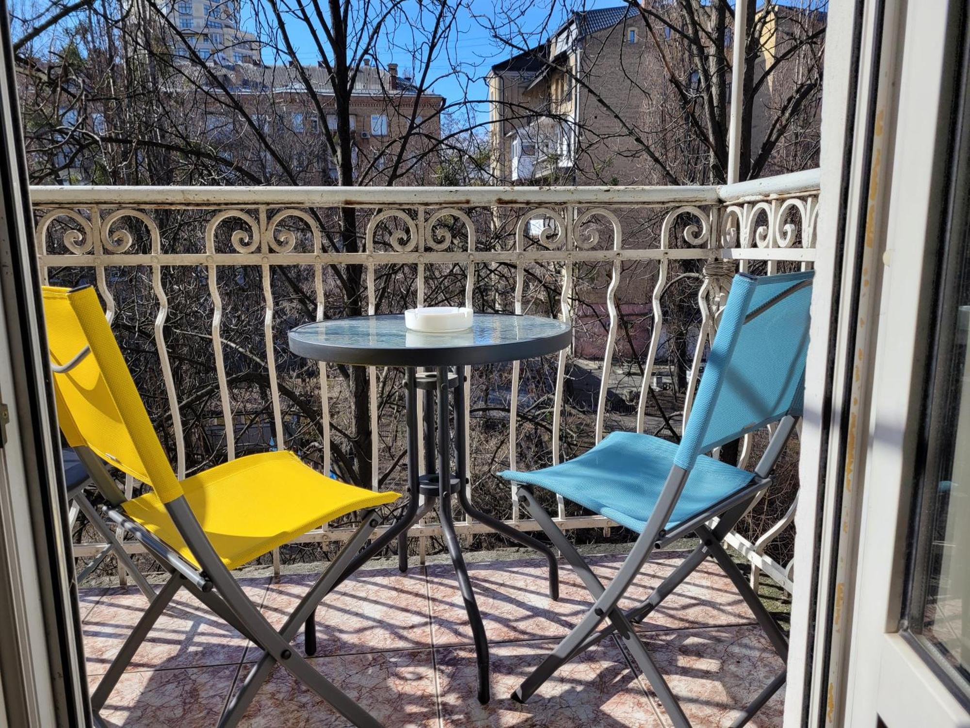 Home Hotel Apartments On Khreshchatyk Area Kiev Bagian luar foto