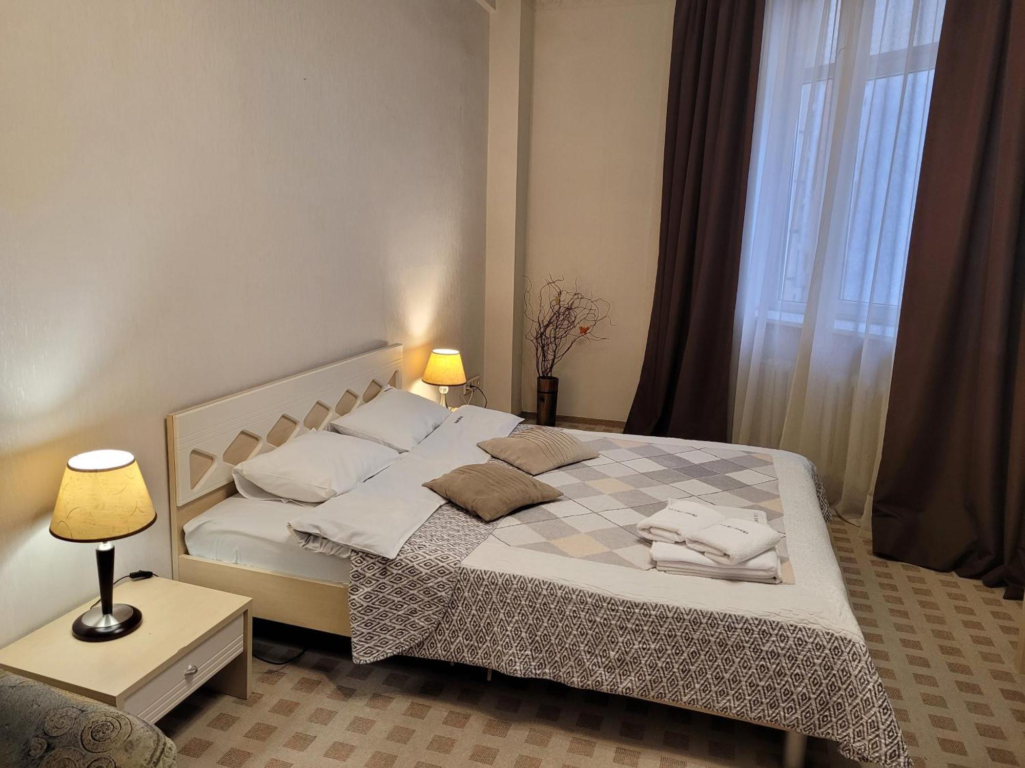Home Hotel Apartments On Khreshchatyk Area Kiev Bagian luar foto