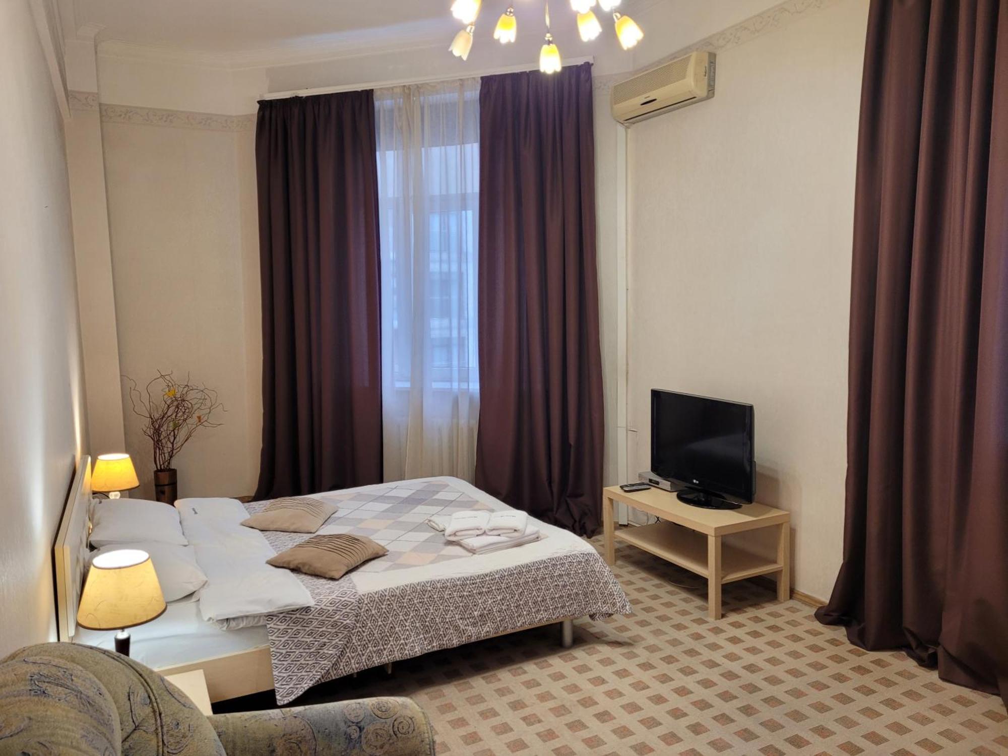 Home Hotel Apartments On Khreshchatyk Area Kiev Bagian luar foto