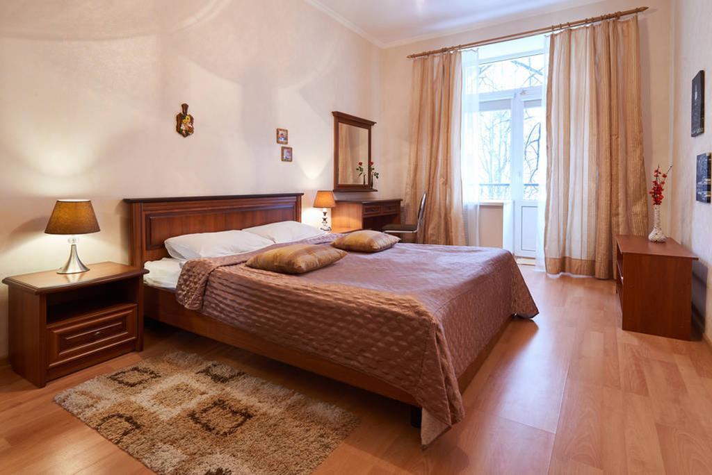 Home Hotel Apartments On Khreshchatyk Area Kiev Bagian luar foto