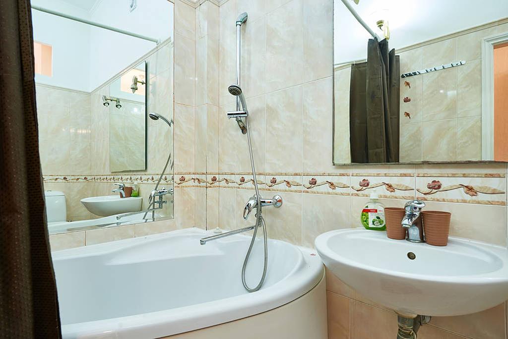 Home Hotel Apartments On Khreshchatyk Area Kiev Bagian luar foto