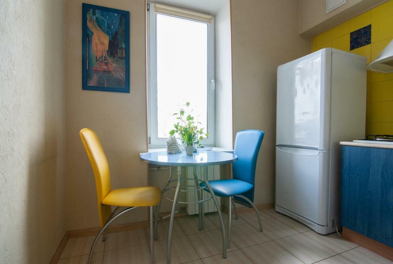 Home Hotel Apartments On Khreshchatyk Area Kiev Bagian luar foto